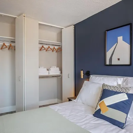 Apartment Kips Bay 2br W Doorman Elevator Nr Bars Nyc-370 *