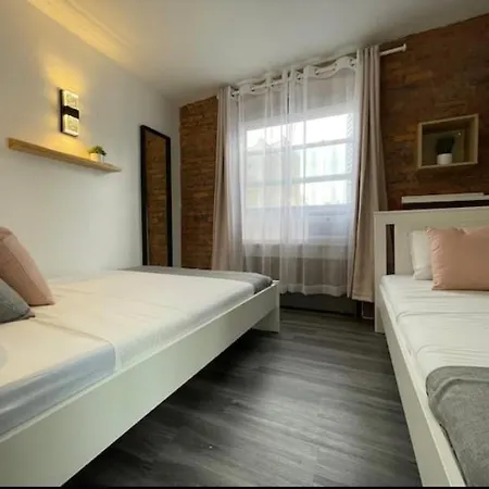 Apartment Two Bed On 12th Floor *