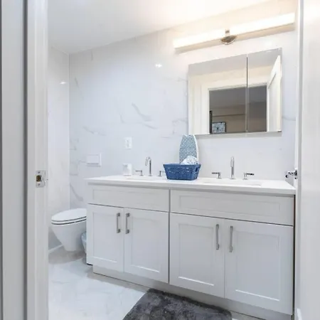 Elegant East Side *