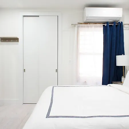 78-3b New Junior 1 Bedroom Prime Ues Wd In Unit Apartment New York