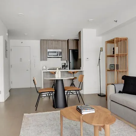 Apartment Midtown W 1br W Gym Doorman Nr Times Sq Nyc-692 *
