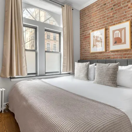 Apartment East Village 1br W Wd Nr Cafes Nyc-1115