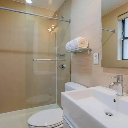Calm And Central Studio Apt Apartment New York