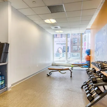 Midtown 1br W Doorman Gym Nr Times Sq Nyc-697 New York