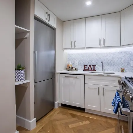 Elegant East Side * New York