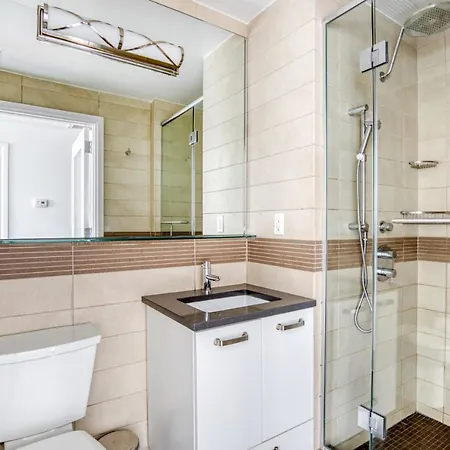 Roomy Midtown W 1br W Gym Nr Times Sq Nyc-633 New York