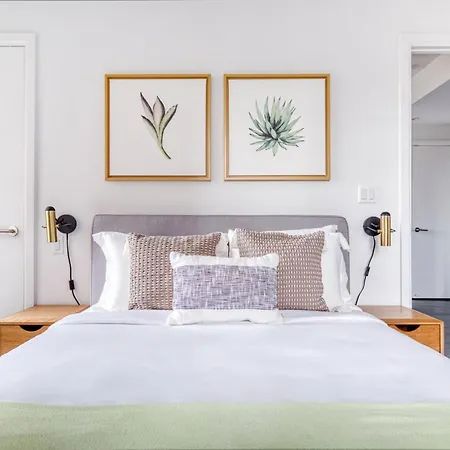 Apartment Roomy Midtown W 1br W Gym Nr Times Sq Nyc-633 *