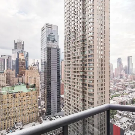 1br Nr Times Sq W Indoor Pool Gym Nyc-93 Apartment