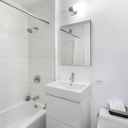 1br Nr Times Sq W Indoor Pool Gym Nyc-93 *