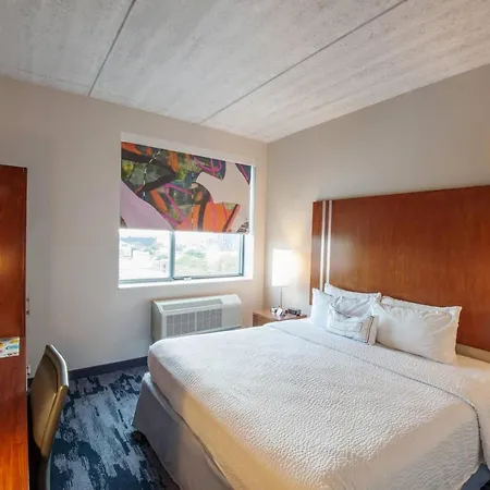 Hotel Fairfield & By Marriott Brooklyn New York