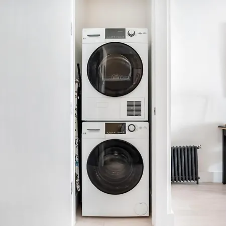 East Village 1br W Wd Nr Union Sq Nyc-936 *