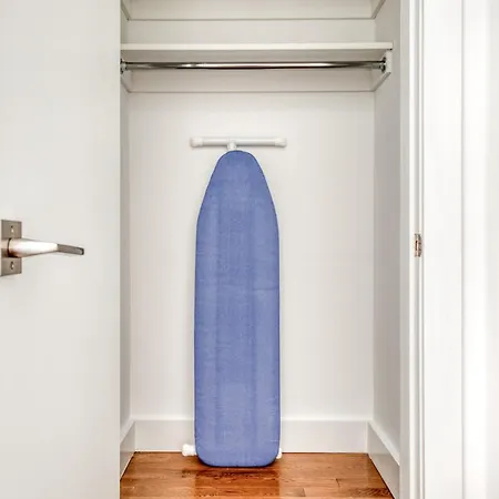 Apartment Uws 1br W Elevator Doorman Gym Nr Park Nyc-1006 New York