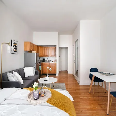 Modern Studio In Nyc Apartment