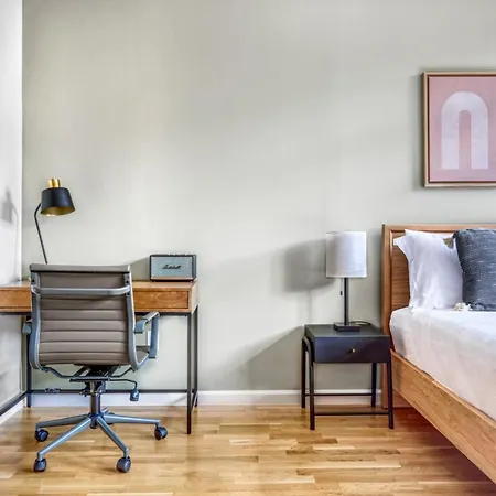 Ues W Dm Elevator Gym Nr Park Nyc-920 Apartment *