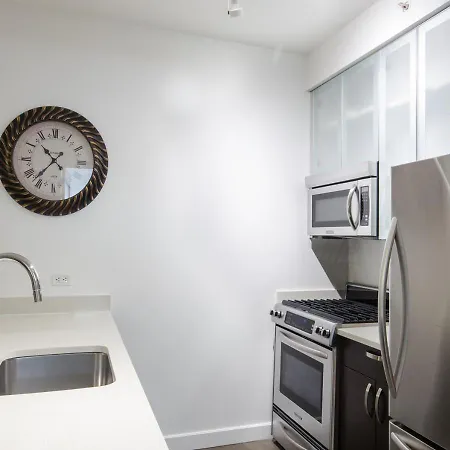 Modern 2br At Columbus Avenue *