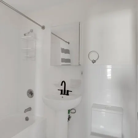 Williamsburg 1br W Wd Nr Domino Park Nyc-968 Apartment