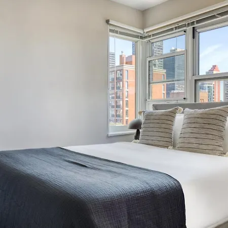 Murray Hill 2br W Elevator Gym Doorman Nr Gct Nyc-791 Apartment New York