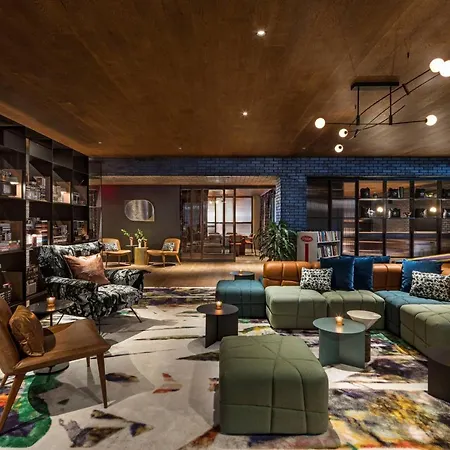 Moxy Nyc East Village 3*