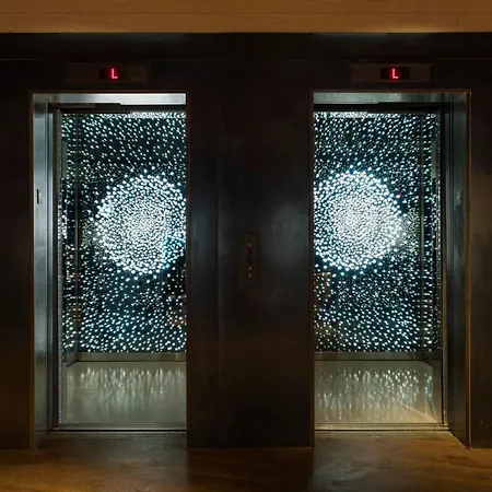 Moxy Nyc East Village Hotel 3*