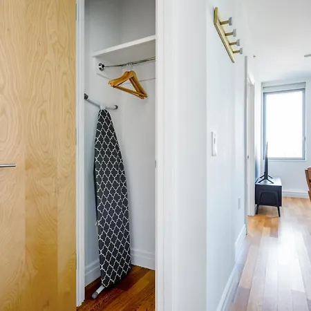 Hells Kitchen 1br W Doorman Nr Park Nyc-525 Apartment