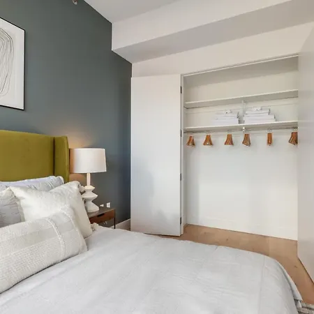 Tribeca 1br W Gym Doorman Garage Parking Nyc-348 Apartment