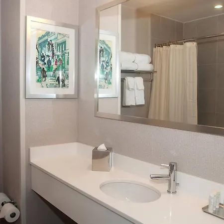 Fairfield & By Marriott Brooklyn Hotel