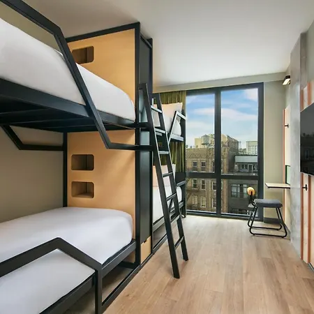 Moxy Brooklyn Williamsburg 3*