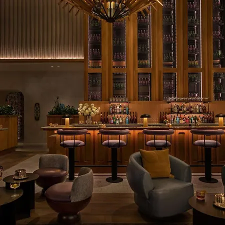 Moxy Brooklyn Williamsburg Hotel