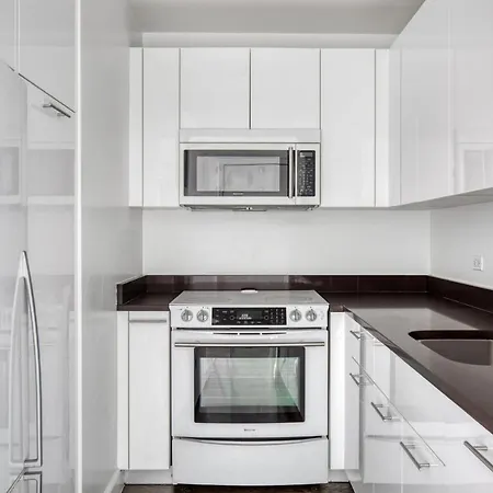 Uws 2br W Elevator Dm Gym Nr Park Nyc-662 *