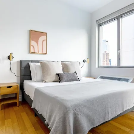 Apartment Hells Kitchen 2br W Doorman Nr Park Nyc-522