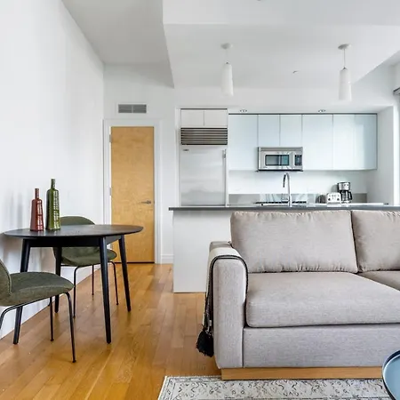 Hells Kitchen 2br W Doorman Nr Park Nyc-522 * New York