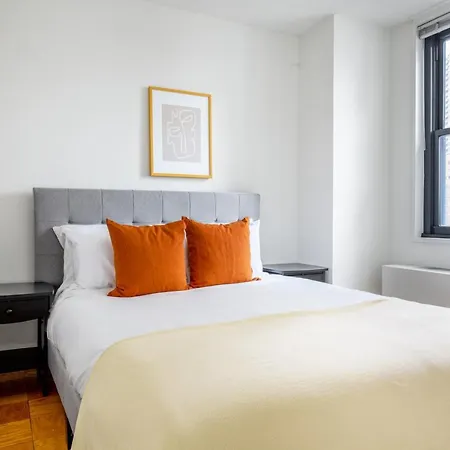 Murray Hill 1br W Doorman Gym Pool River Views Nyc-590 * New York