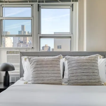 Murray Hill 2br W Elevator Gym Doorman Nr Gct Nyc-791 Apartment New York