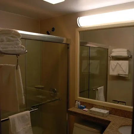 Sumner Hotel 3*