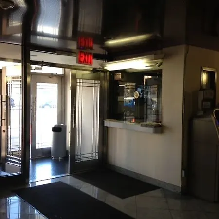 Hotel Oasis In Brooklyn 2*