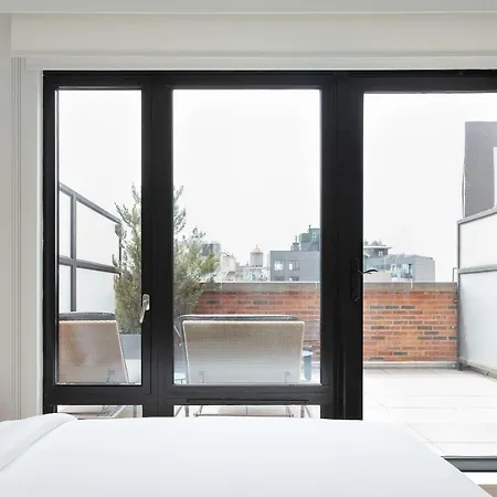 Arlo Soho