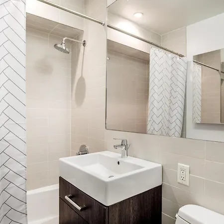 Chelsea 1br W Balcony Gym Doorman Nyc-162 Apartment New York