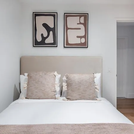 Fidi Jr 1br W Doorman Gym Nr Street Nyc-1137 New York
