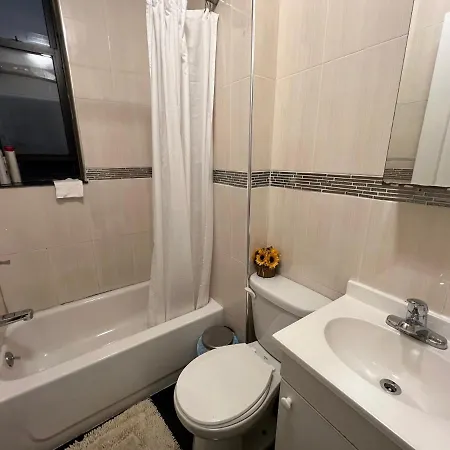 Antique Victorian 2 Bedroom Best Location Apartment *