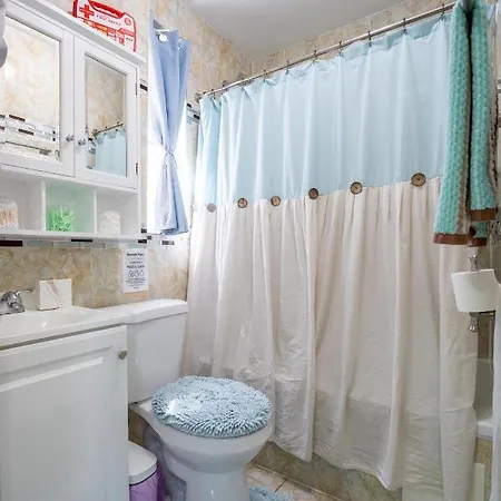 A Slice Of Paradise Awaits You! Apartment New York