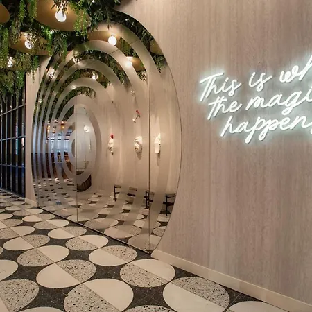 Moxy Nyc Lower East Side