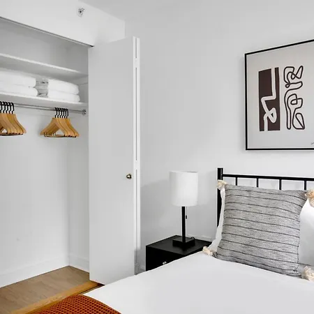 Apartment Uws 1br W Gym Doorman Nr Julliard Nyc-834