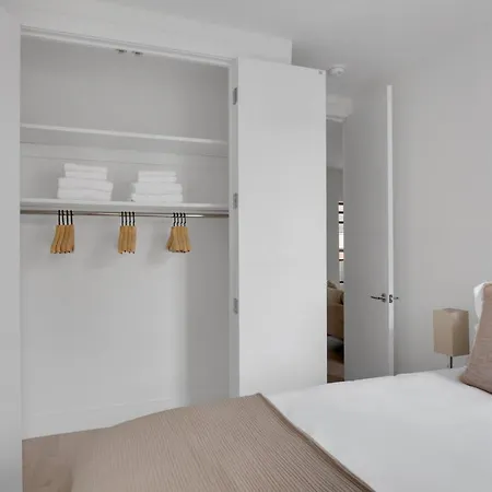 East Village 2br W Wd Nr Union Sq Nyc-939