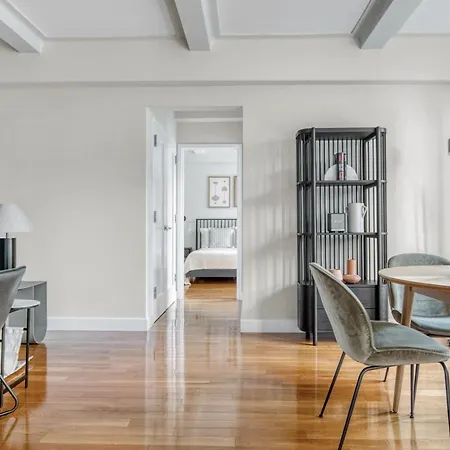 Apartment Midtown E 2br W Doorman 2 Blocks To River Nyc-700 *