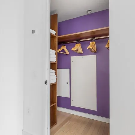 Midtown 1br W Doorman Gym Wd Nr Rock Center Nyc-1127 Apartment *