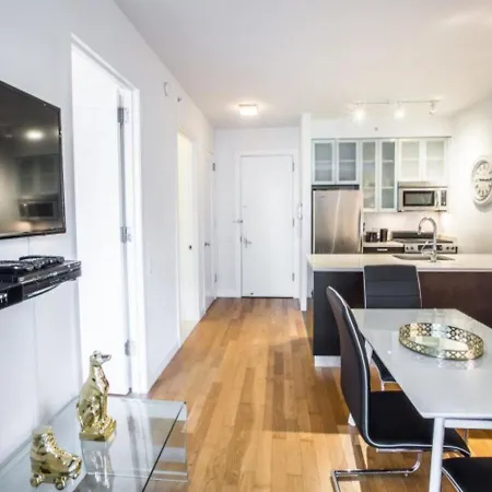 Cozy & Beautiful 2 Bd In Nyc Apartment