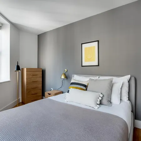 Apartment Fidi 2br W Gym Lounge Complete Gym Nyc-497 New York