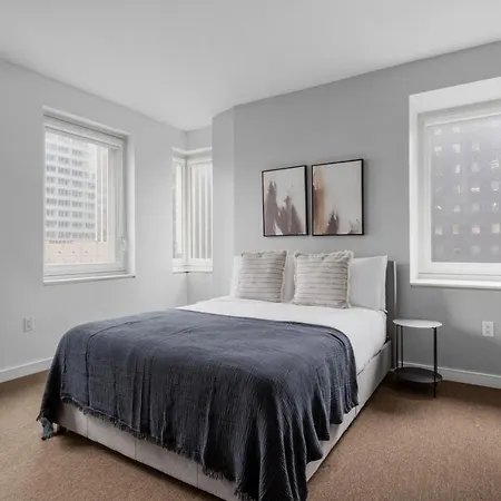 Midtown 1br W Doorman Gym Wd Nr Rock Center Nyc-1128 * New York