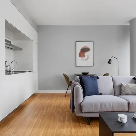 Apartment Midtown 1br W Doorman Gym Wd Nr Rock Center Nyc-1128