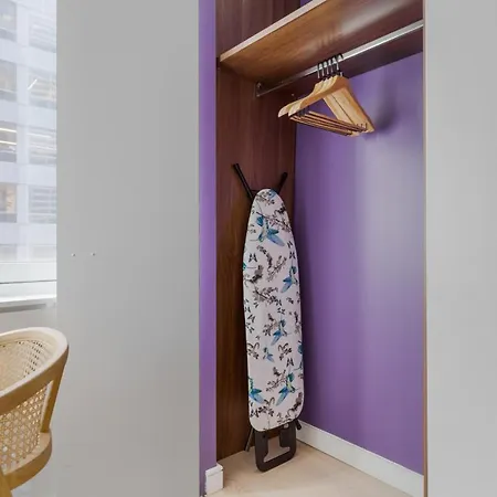 Apartment Midtown 1br W Doorman Gym Wd Nr Rock Center Nyc-1127 *